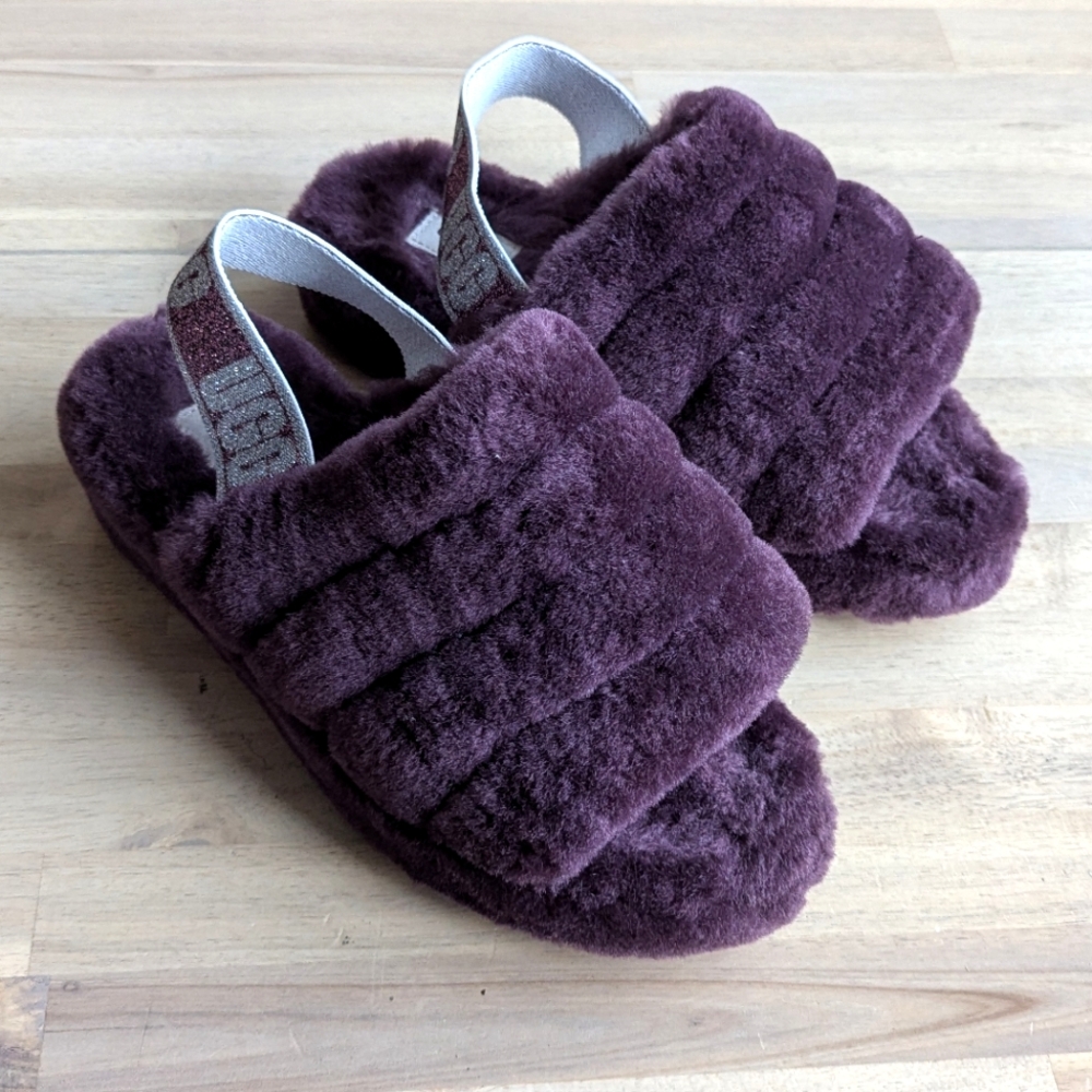 UGG Fluff Yeah Fuzzy Slippers (Sz 7)